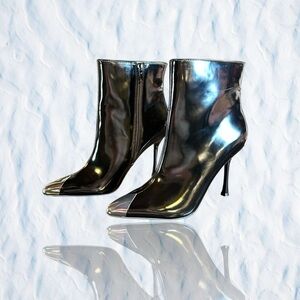 NWT INC International Concepts ‘Rohese’ Black Patent Heeled Ankle Boots Size 6.5